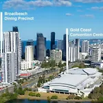 Gold Coast Waterfront Townhouse Broadbeach Waters