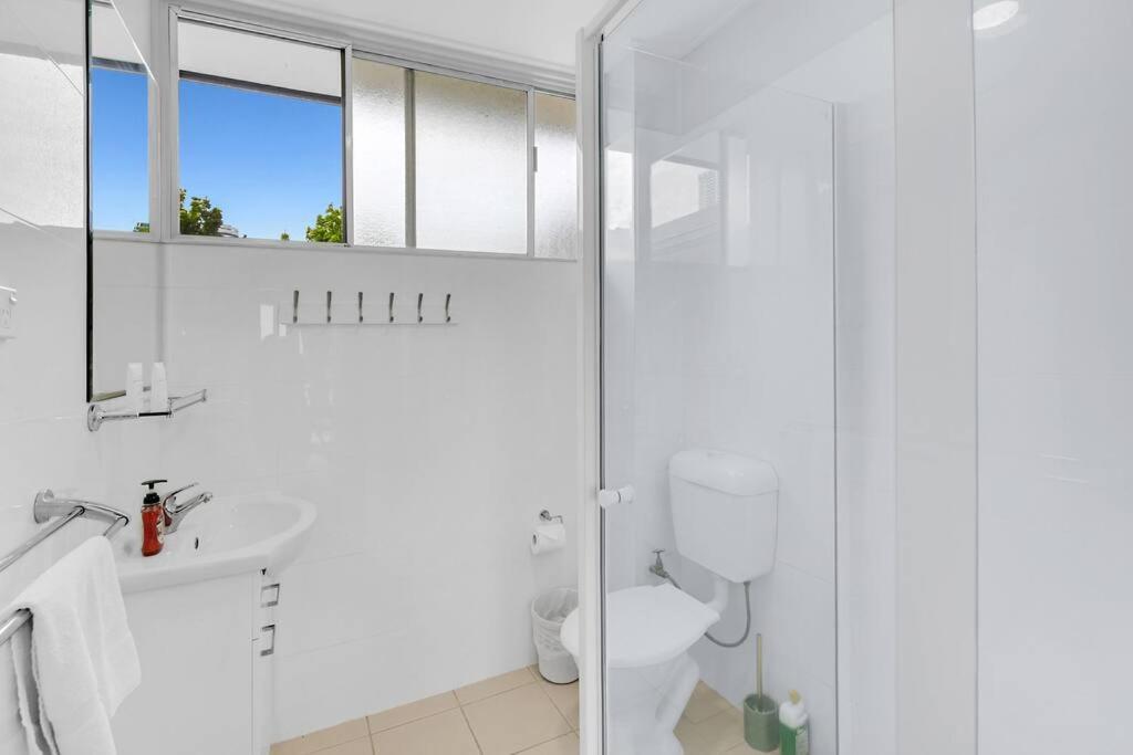 Waterfront Townhouse Broadbeach Waters